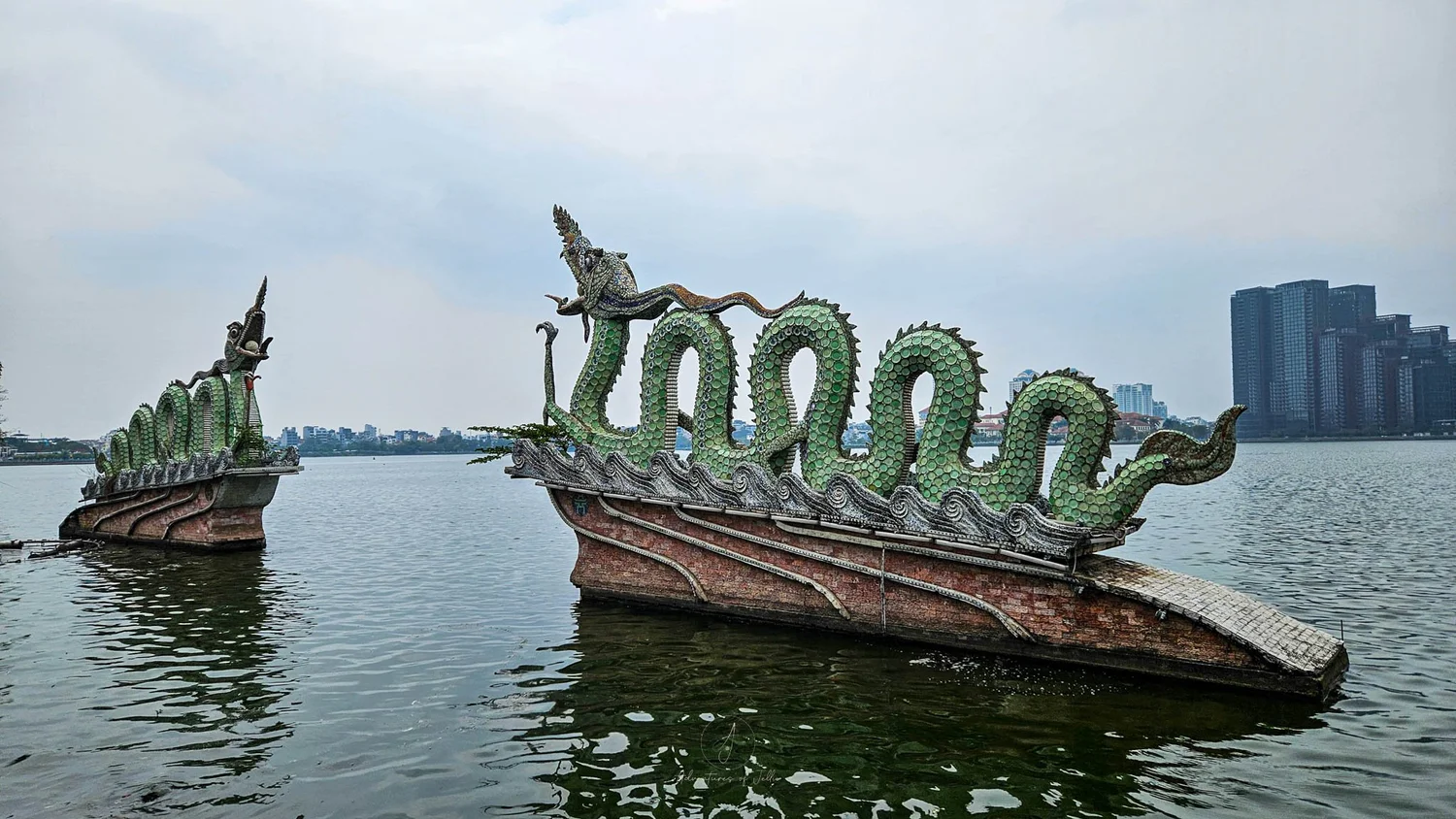 Cycle Around West Lake Hanoi Half Day